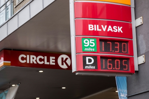Bensin koster 17,30 kroner på Circle K ved Alexander Kiellands plass i Oslo torsdag. 
