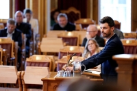 Tidligere Rødt-leder Bjørnar Moxnes kan miste stortingsplassen.