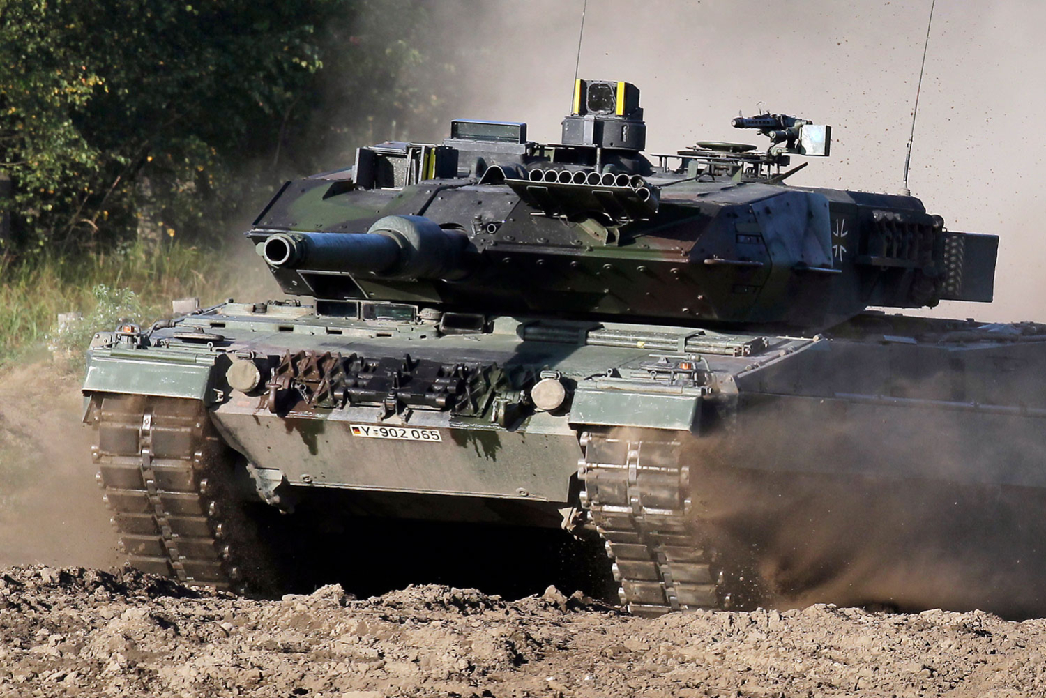 En Leopard-2 stridsvogn fotografert i 2011. 