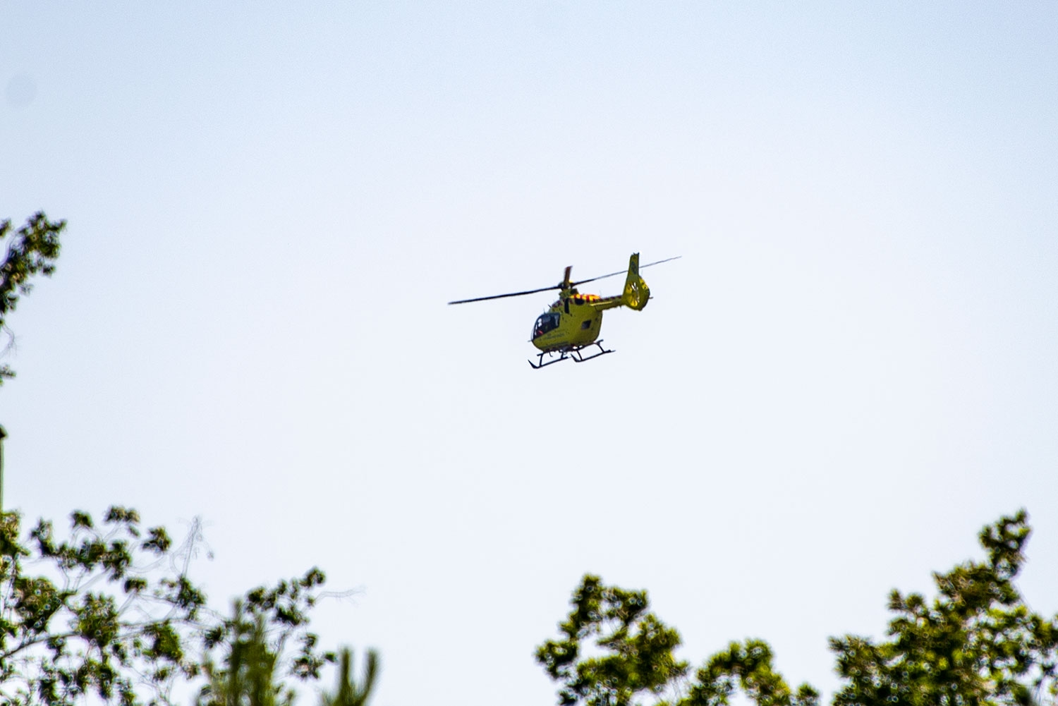 Helikopteret på vei fra Vesterntangen mot Ullevål sykehus