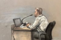 Tegning av mannen som er tiltalt for å ha bestilt og betalt for drapet på Jonas Aarseth Henriksen.