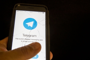 Dopsalg i Telegram-grupper skaper hodebry for politiet