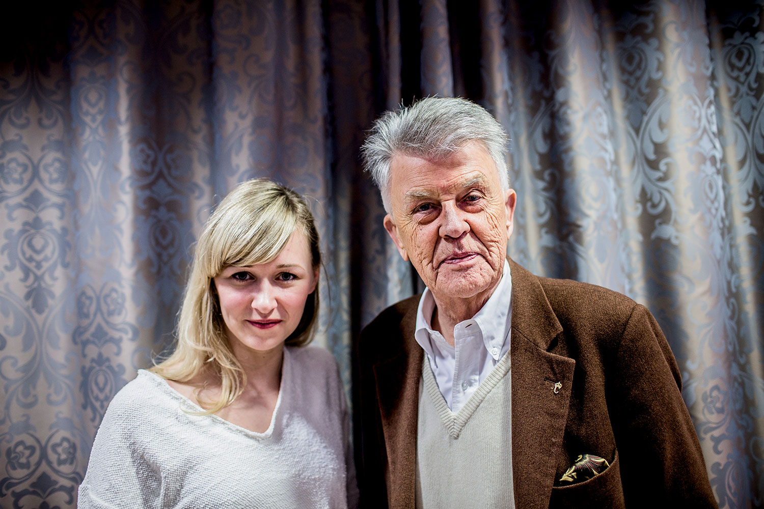 I 2013 spilte Sven-Bertil Taube i filmen «Jag etter vind», regissert av Rune Denstad Langlo, sammen med Marie Blokhus. 